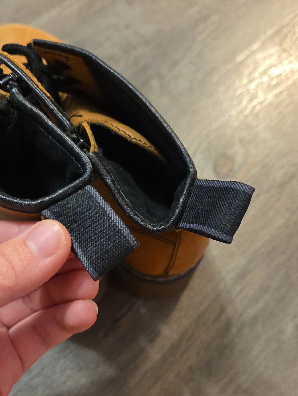 Roolee • "Elvis" Tan Leather Platform Combat Boots - Picture 8 of 12